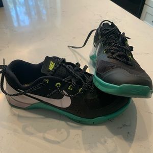 Womens nike metcon size 7